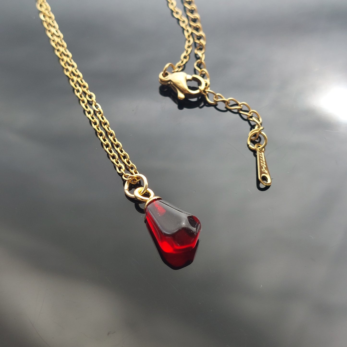 Bulk Dark red resin pomegranate seeds charms for jewelry making