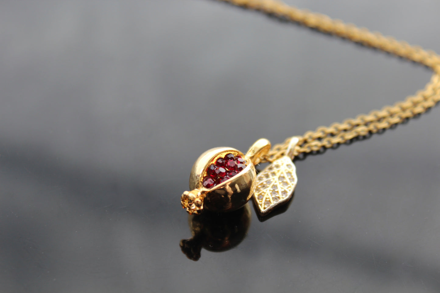 Handmade pomegranate pendant necklace with glass beads