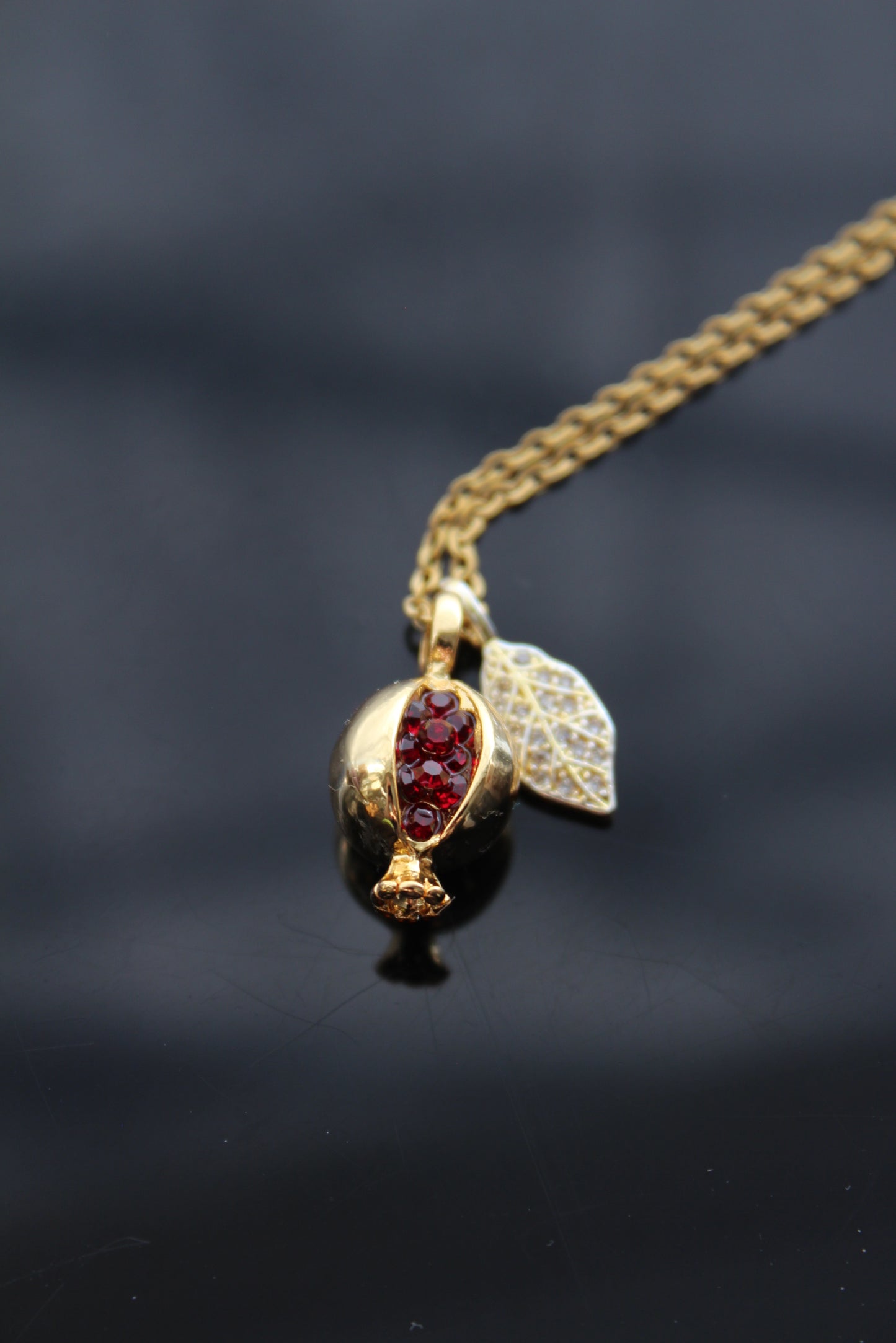 Handmade pomegranate pendant necklace with glass beads