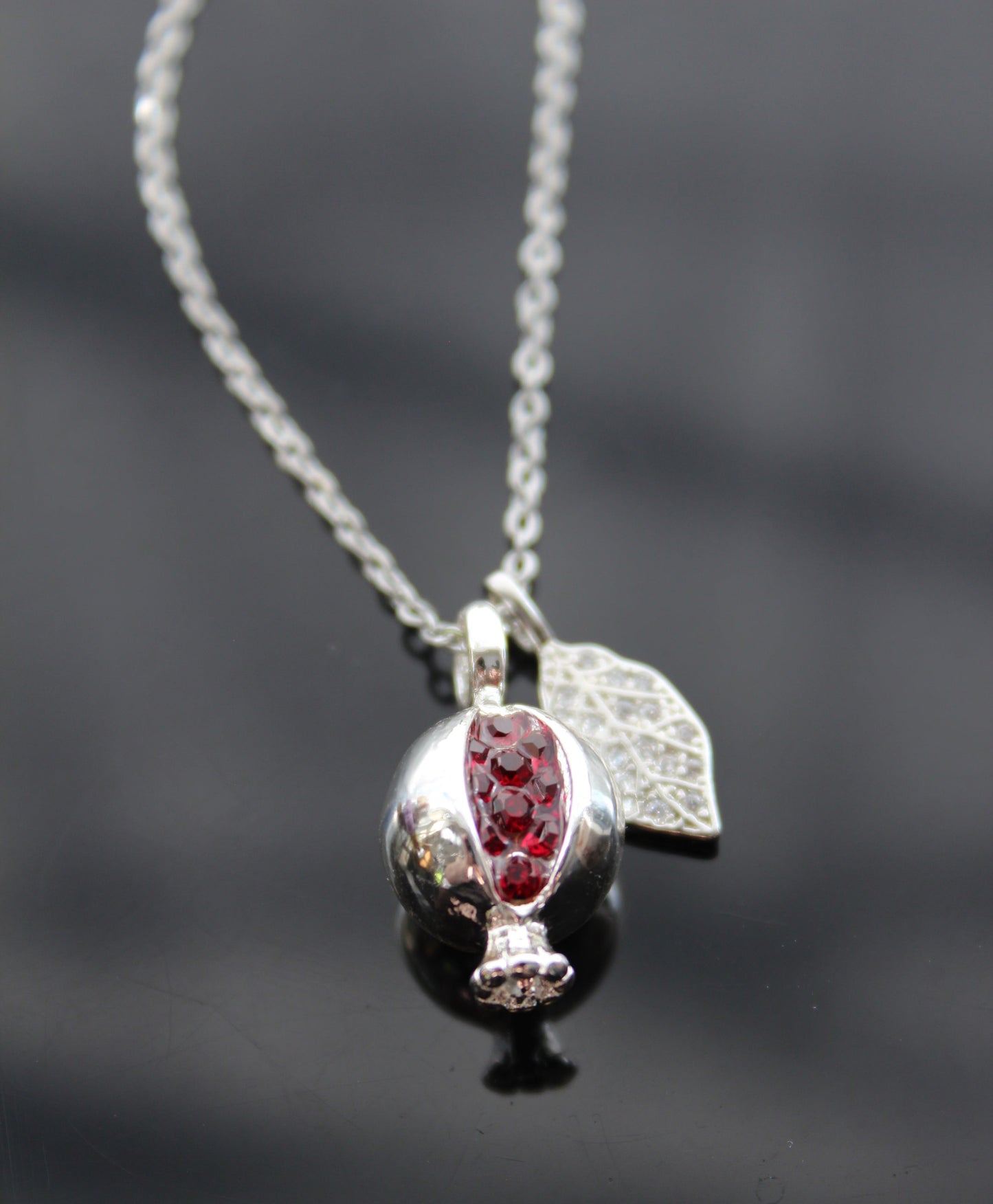 Handmade pomegranate pendant necklace with glass beads