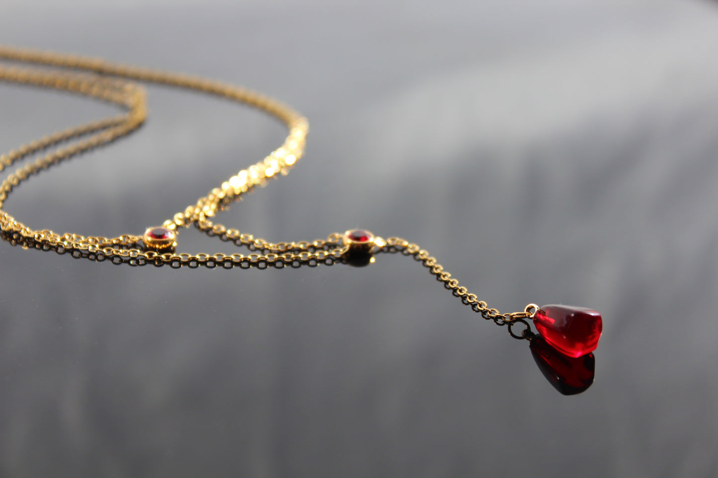 Glass pomegranate seed Y shape layered necklace