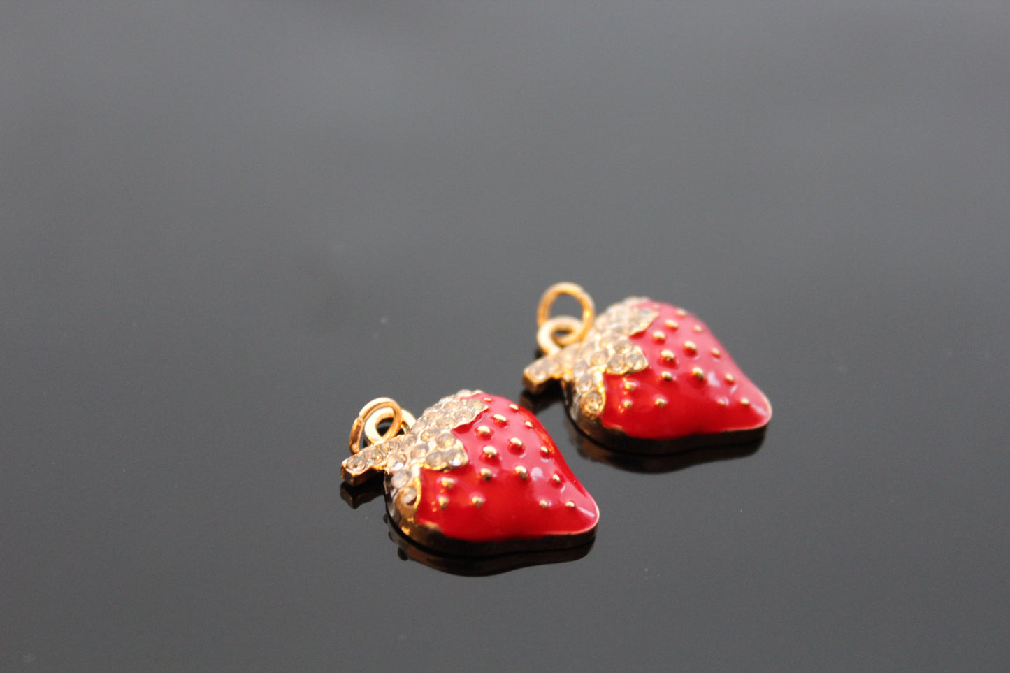 Red enamel crystal strawberry beads for jewelry making