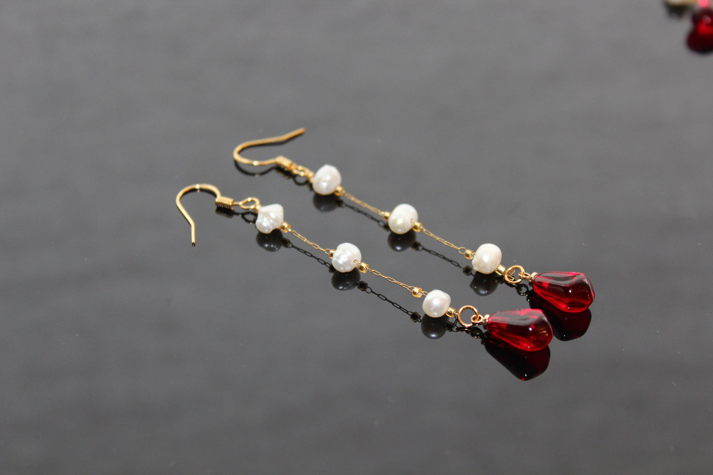 Handmade 18K gold plated stainless steel non tarnish Pomegranate glass seeds jewelry set with natural pearls