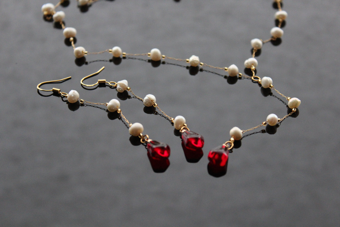 Handmade 18K gold plated stainless steel non tarnish Pomegranate glass seeds jewelry set with natural pearls