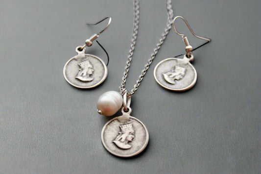 Armenian traditional  necklace rhodium  plated stainless steel with natural pearl