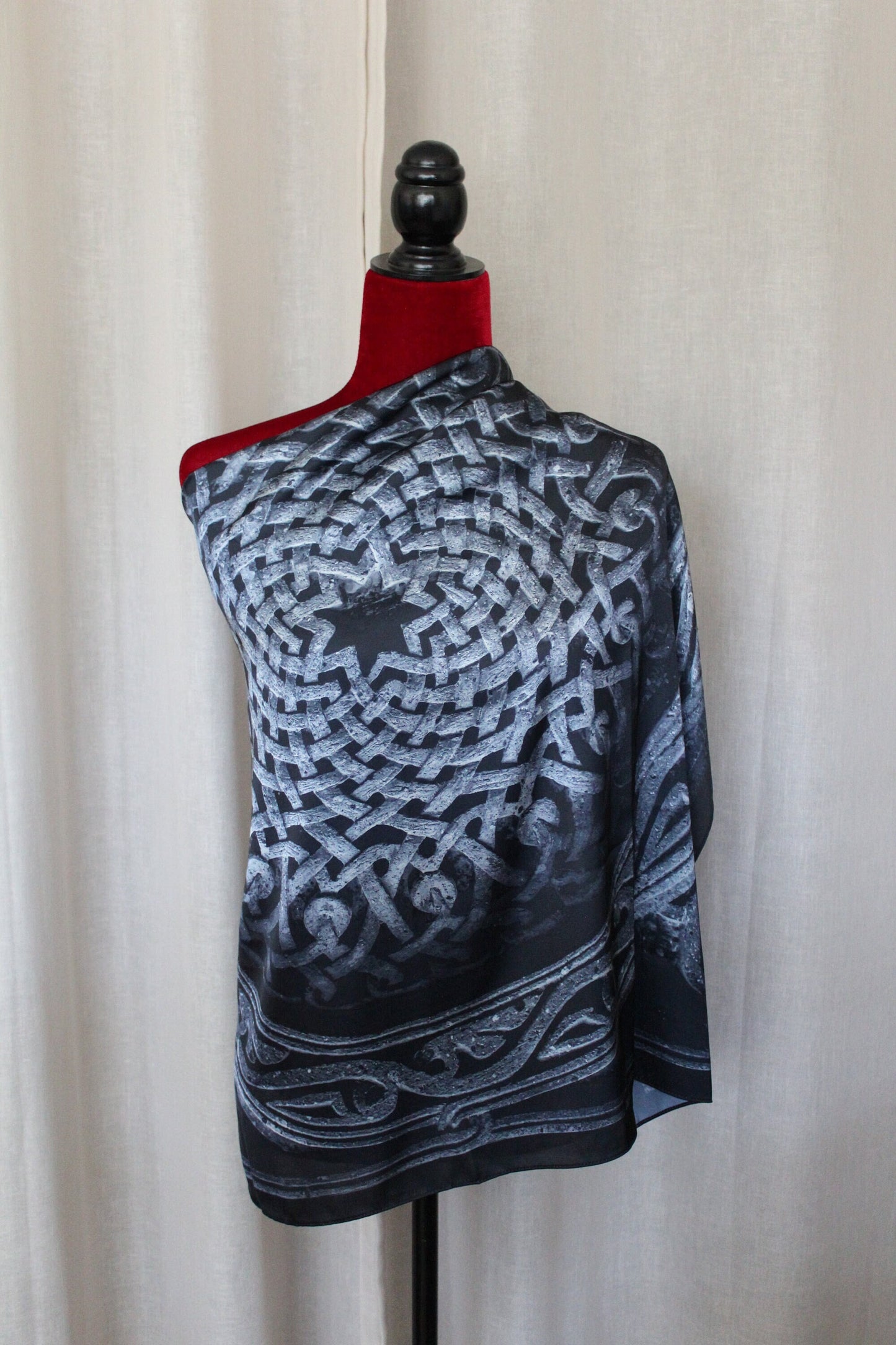 Armenian Khachkar ornament wheel of eternity scarf