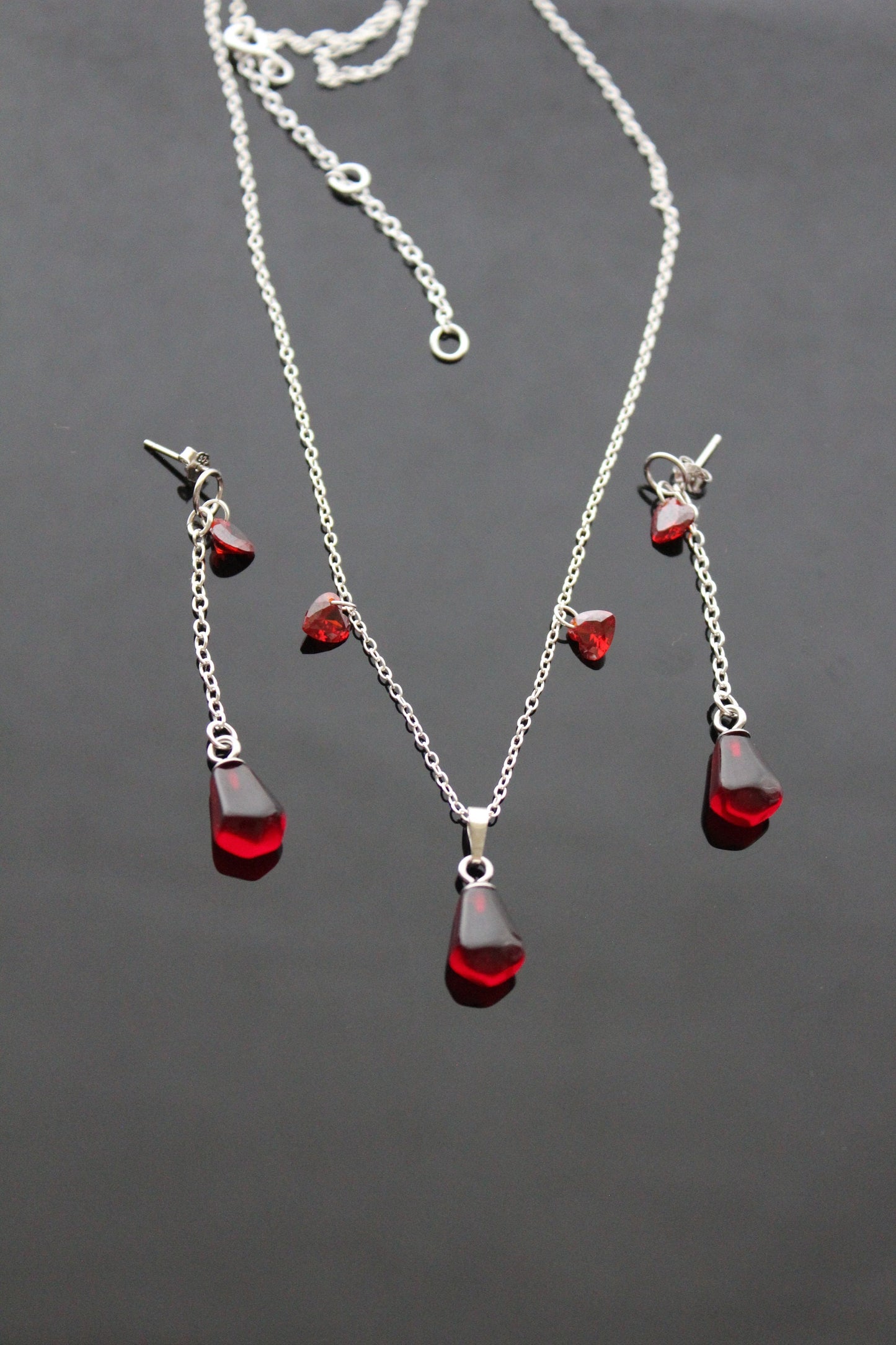 925 sterling silver pomegranate seeds jewelry set with Swarovski heart crystals and glass beads