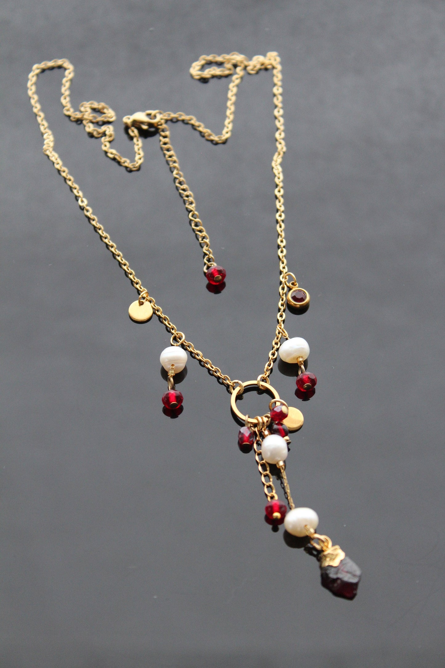 Handmade natural raw garnet and natural pearl jewelry set with glass and stainless steel parts