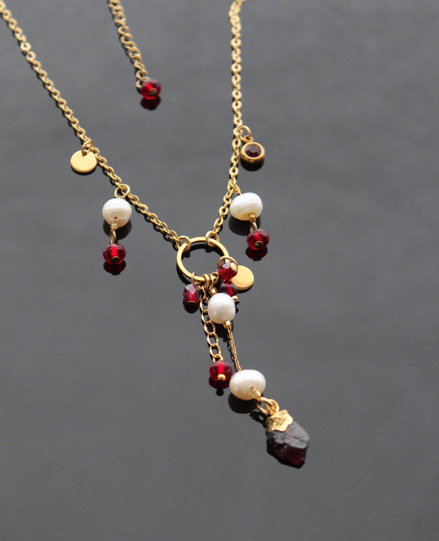 Handmade natural raw garnet and natural pearl jewelry set with glass and stainless steel parts