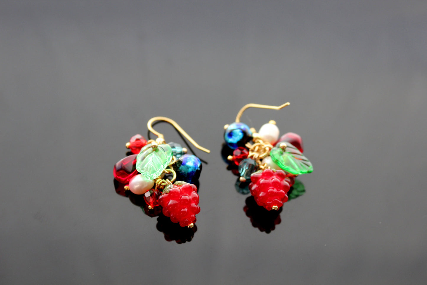 Handmade high quality glass berry jewelry with natural pearls and stainless steel parts
