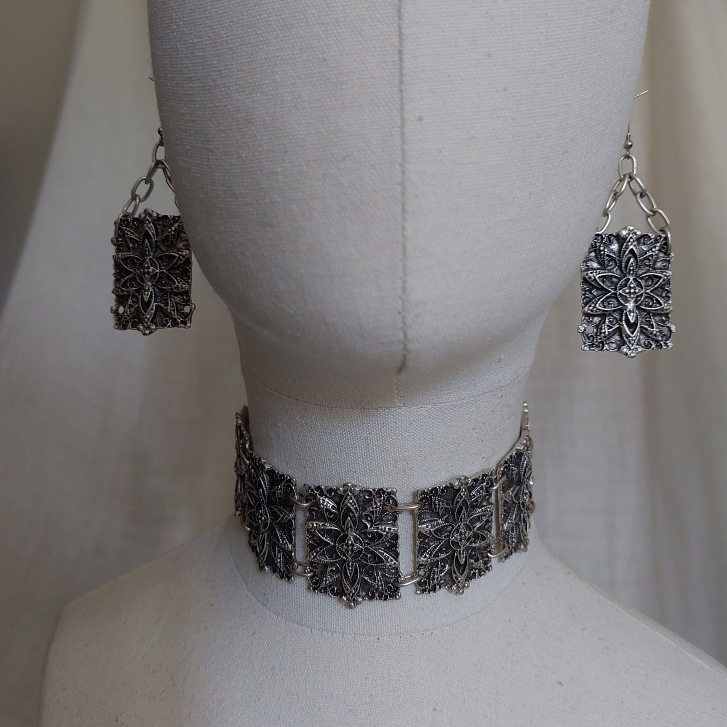 Armenian traditional necklace and earrings set