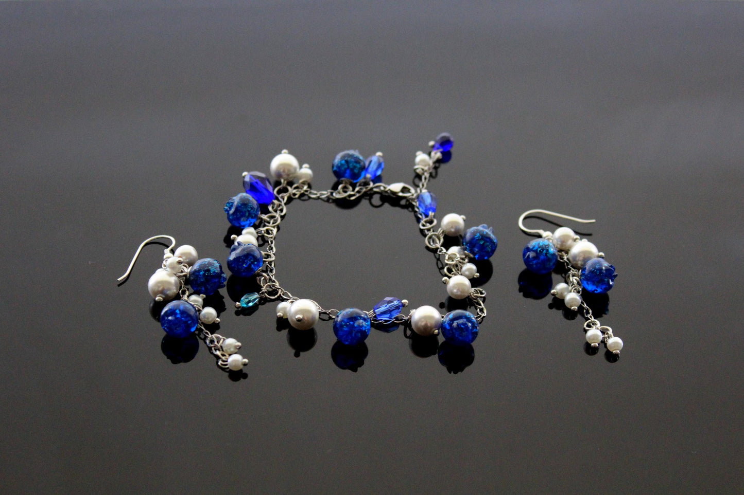 Silver Blueberry jewelry set with glass pearls