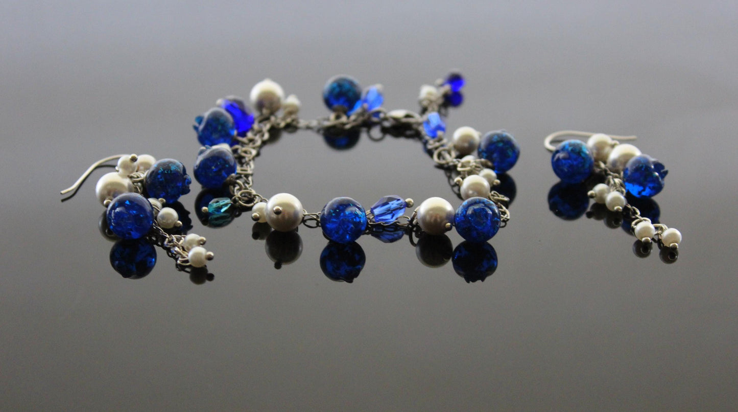 Silver Blueberry jewelry set with glass pearls