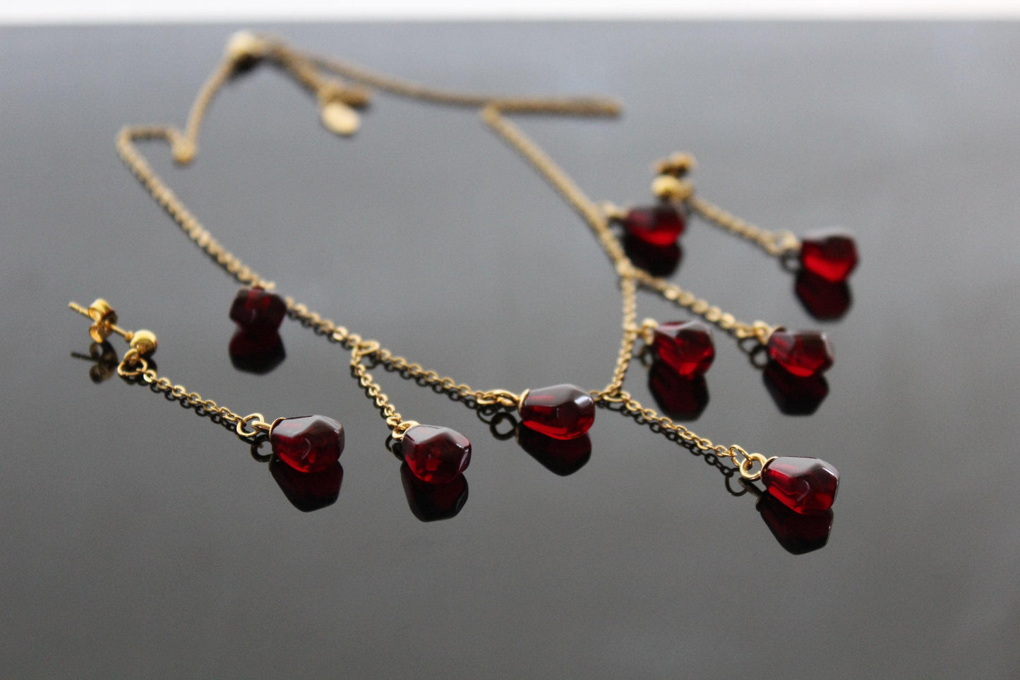 14K gold plated stainless steel Pomegranate resin seed Cascade shape necklace and long drop earrings