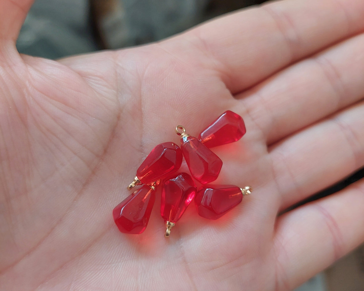 Bulk transparent red resin pomegranate seeds charms for jewelry making