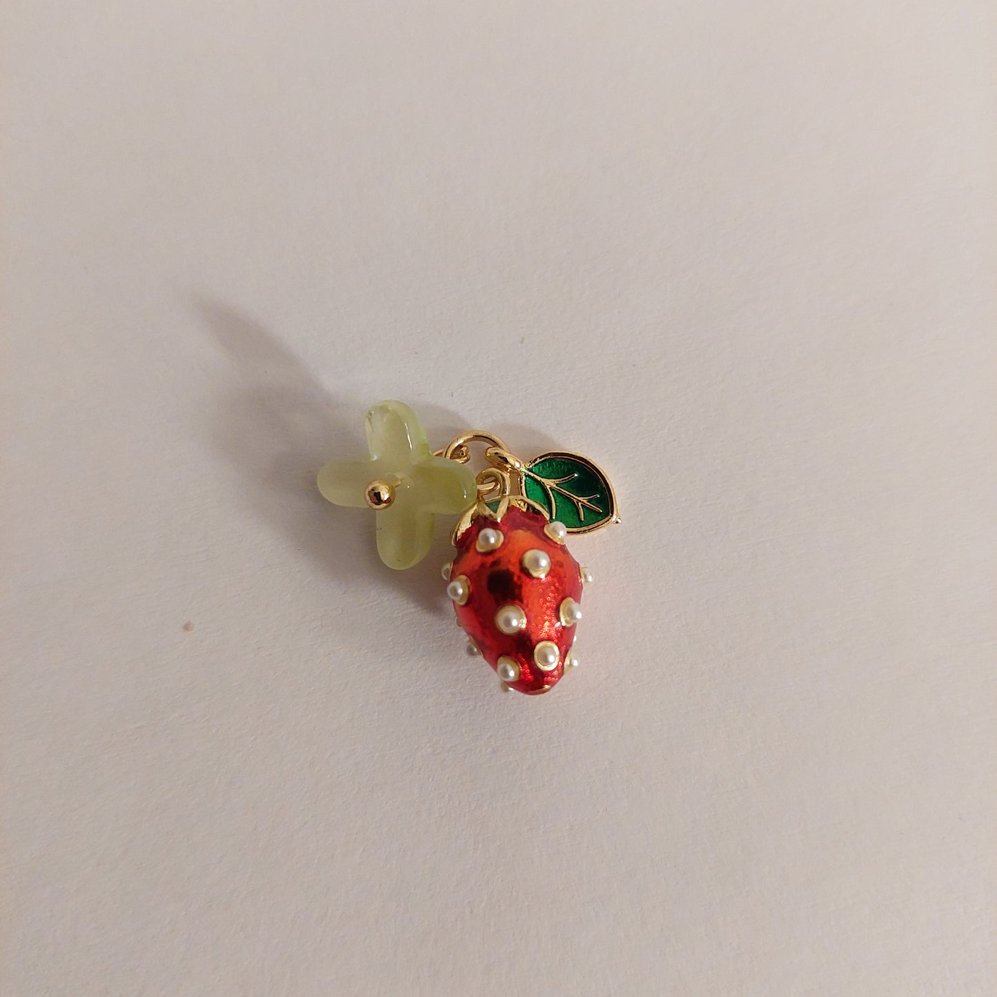 Red enamel metal strawberry beads with pearls for jewelry making