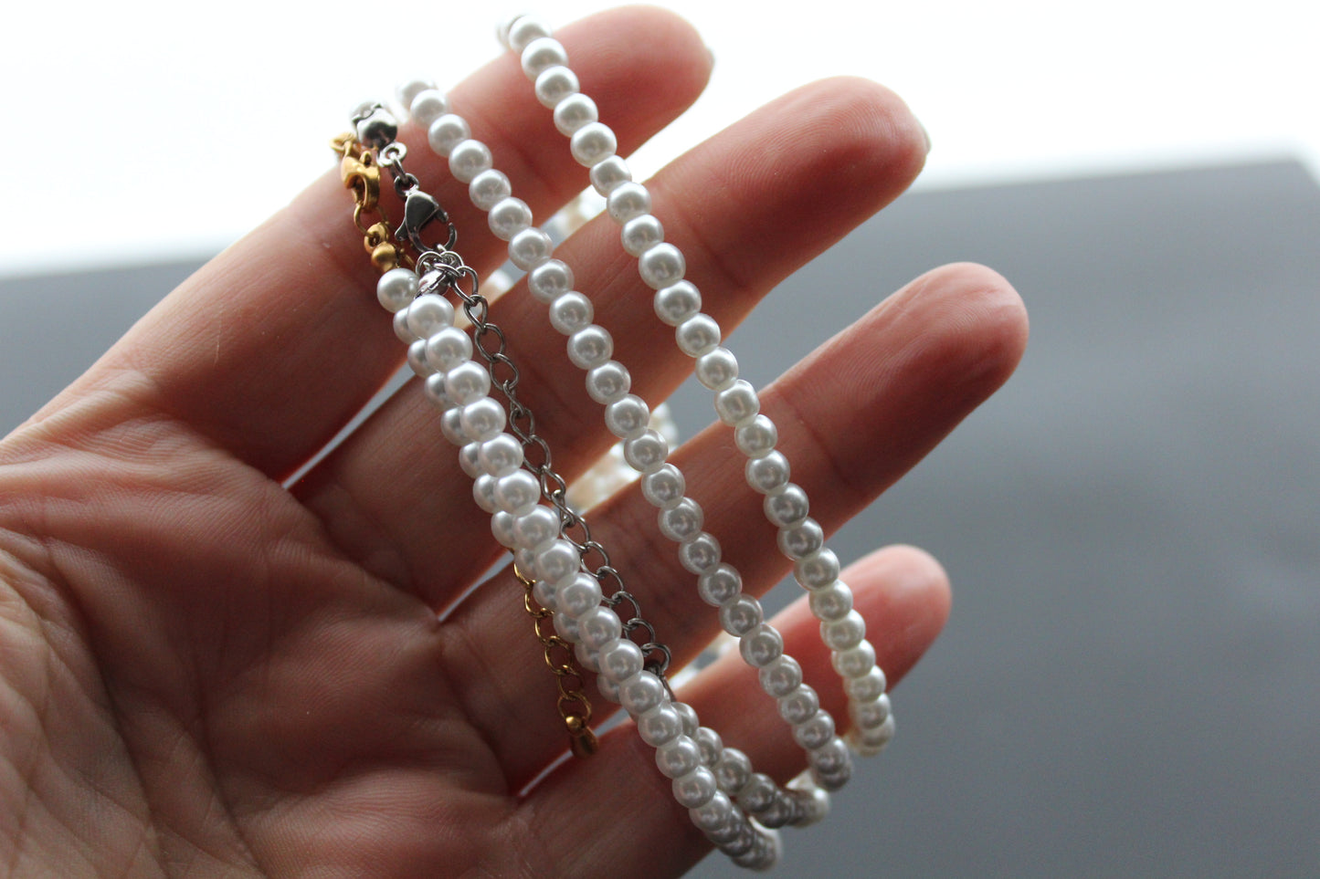 Glass pearl beads stand for jewelry