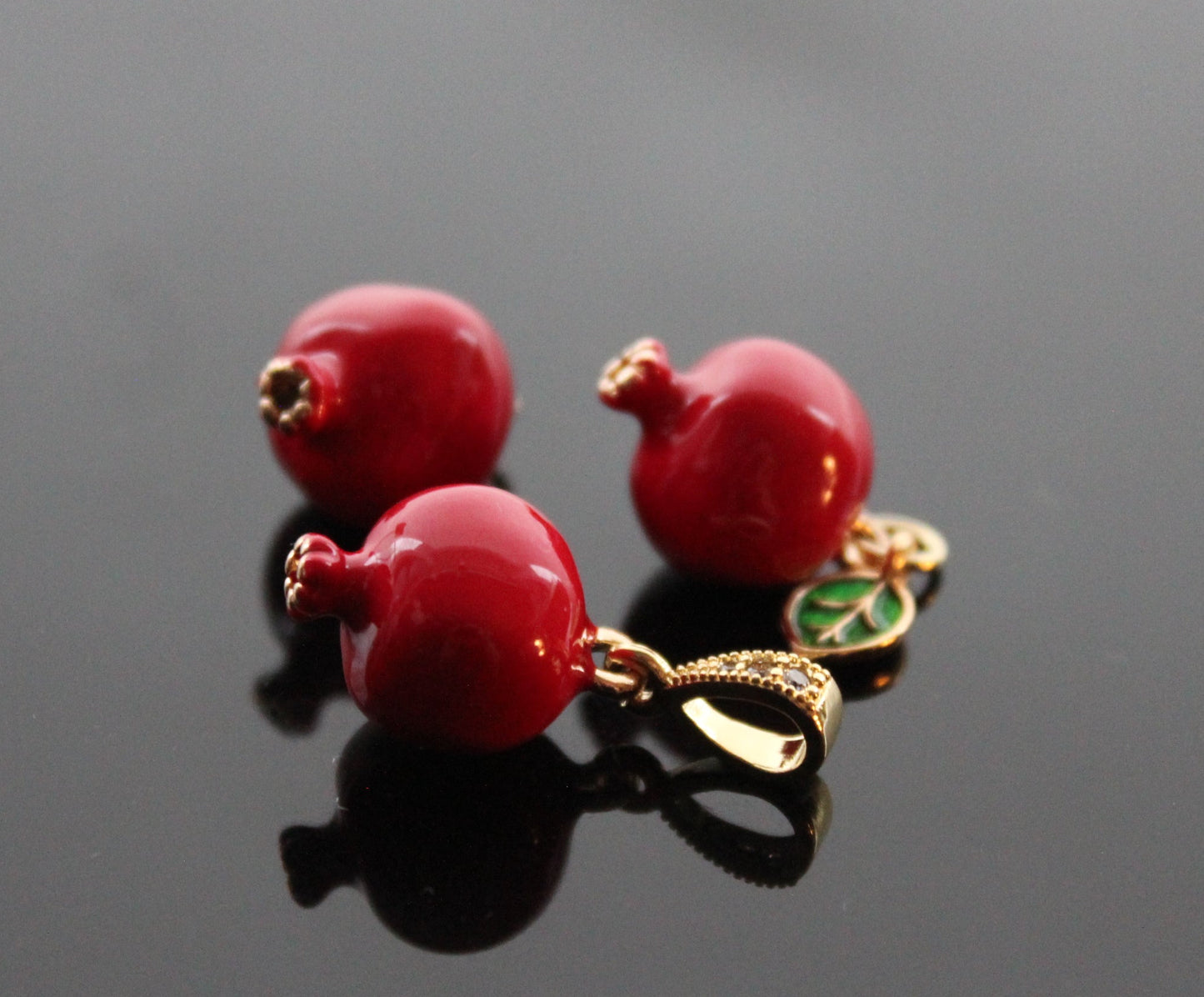 Enamel high quality pomegranate charm for jewelry making