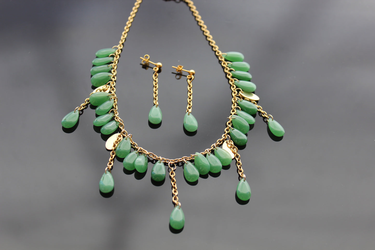 Handmade sage green  drop glass beads jewelry set