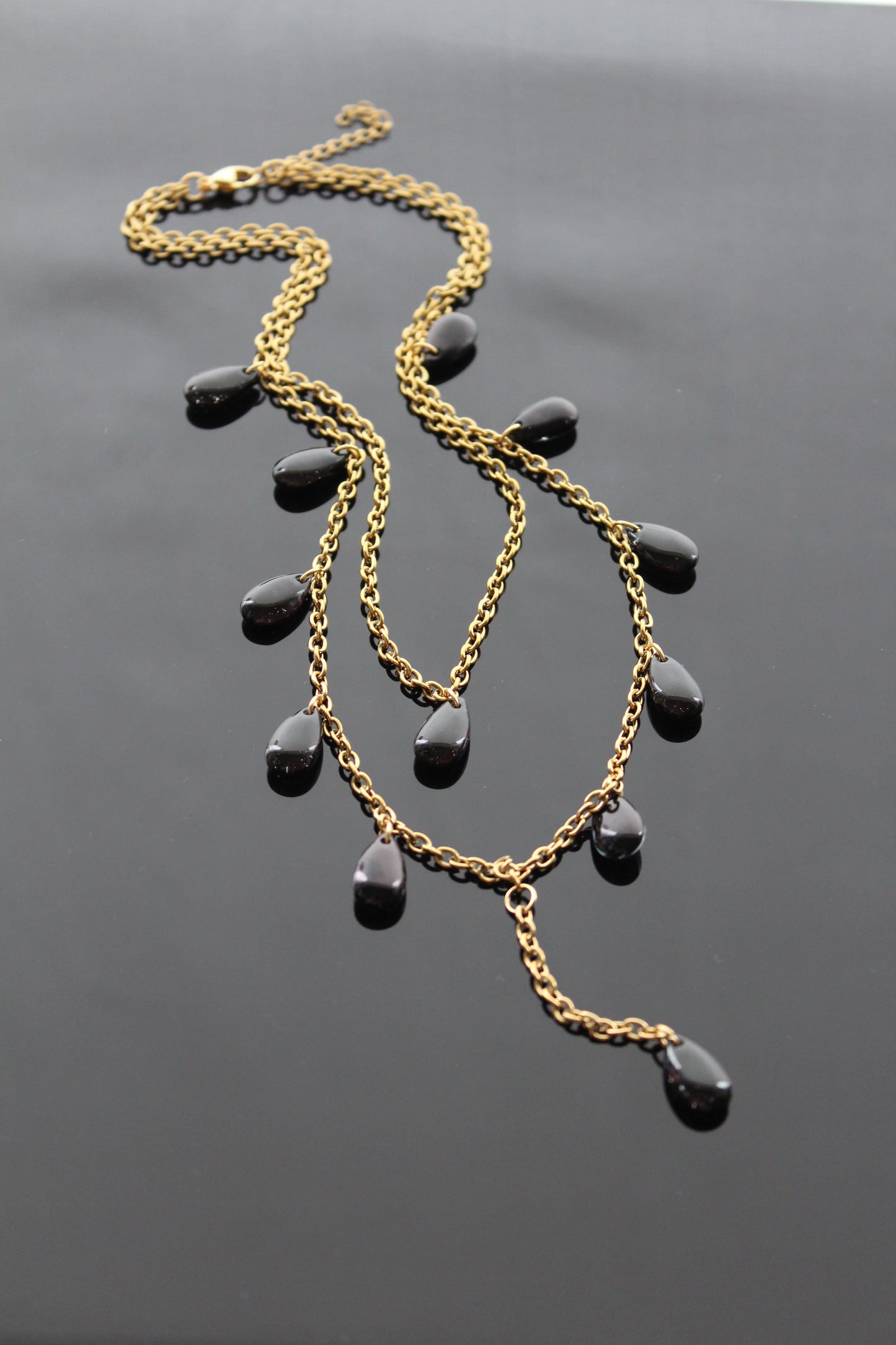 Handmade red drop glass beads necklace