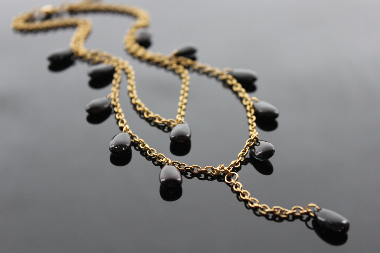 Handmade red drop glass beads necklace