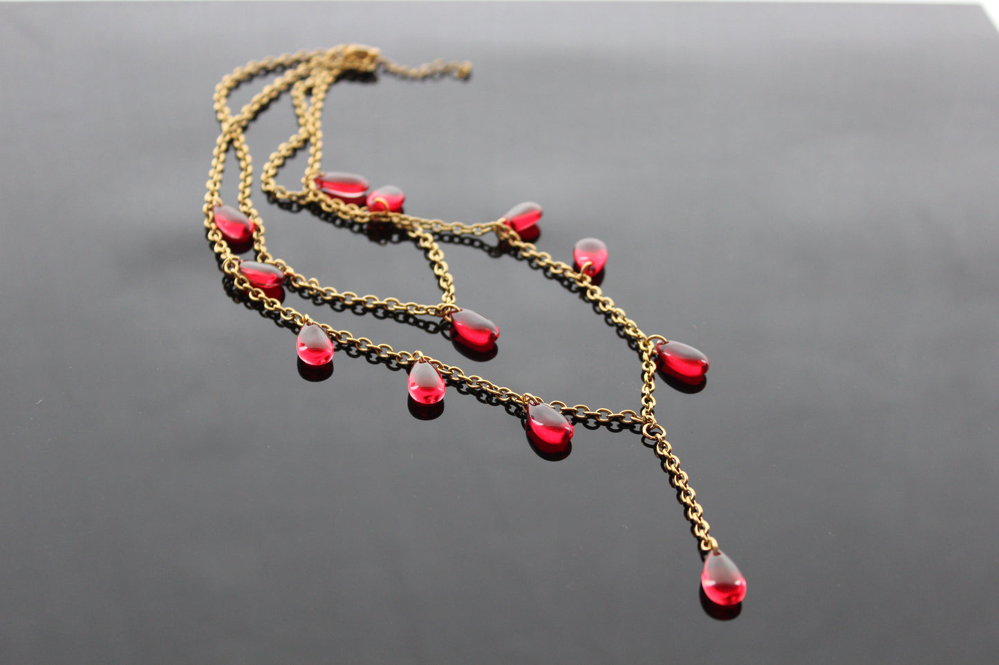 Handmade red drop glass beads necklace