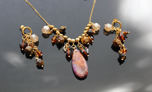 Handmade beaded jewelry with natural jasper, tiger eye, glass and 18K gold plated stainless steel