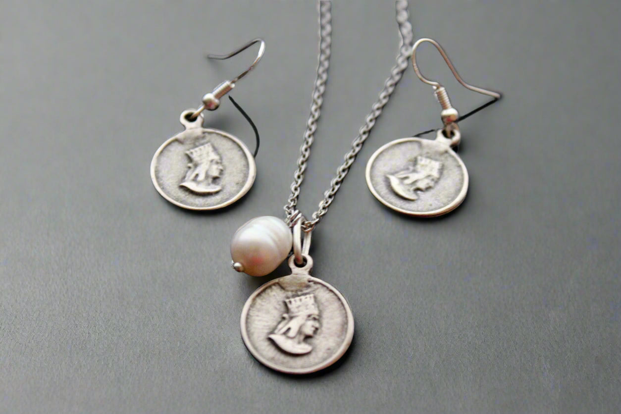 Armenian traditional  necklace rhodium  plated stainless steel with natural pearl