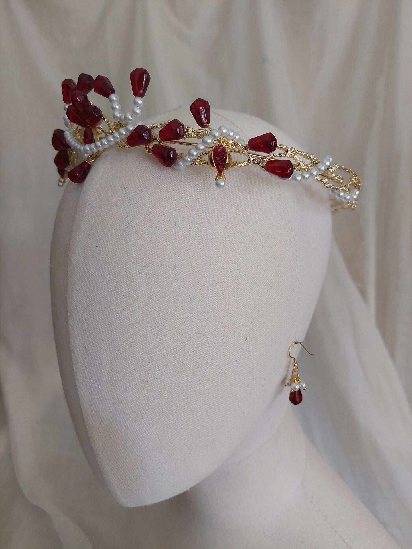 Pomegranate forehead jewelry