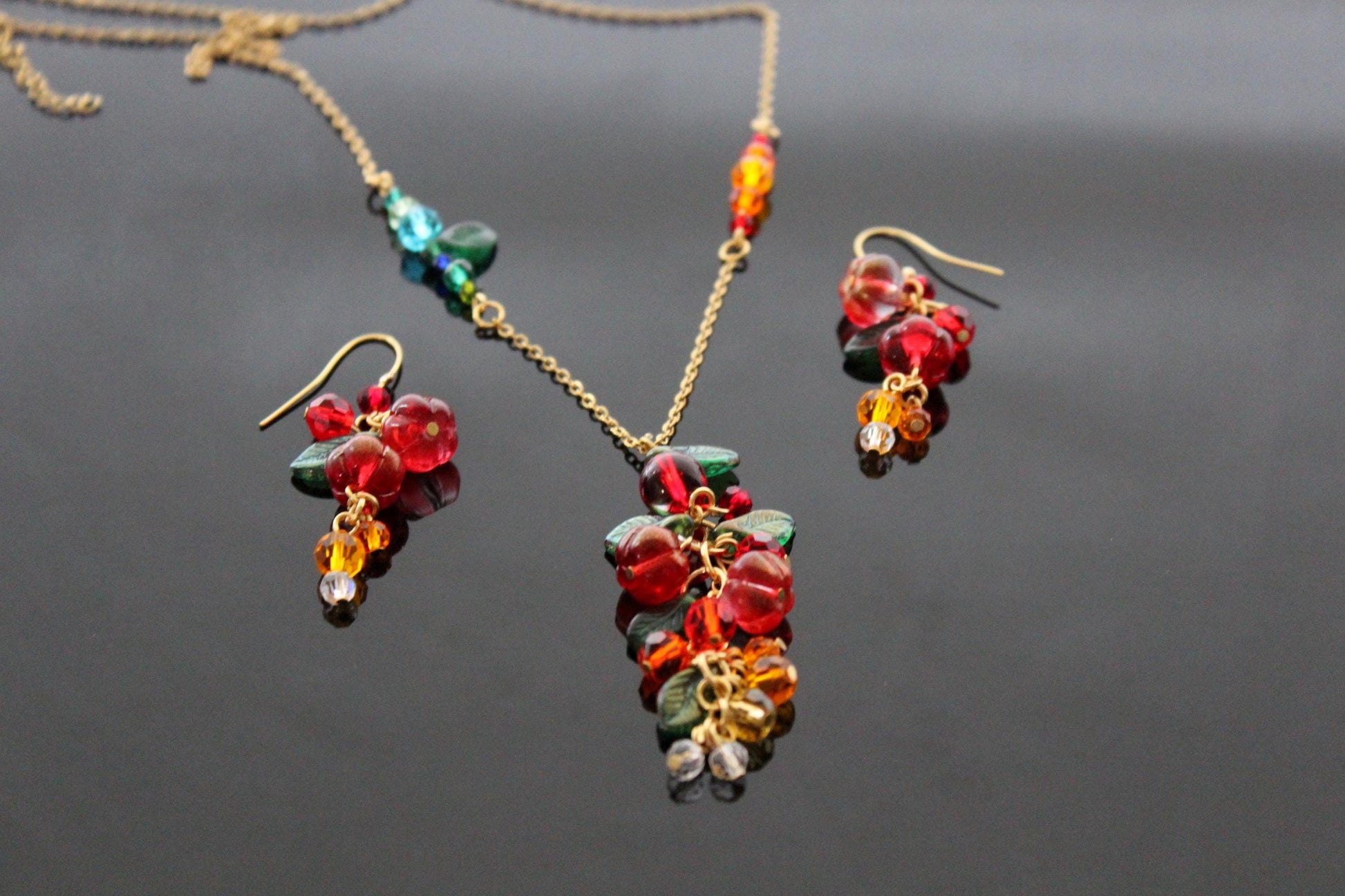 Necklace length 18+2 adjustable length Earrings 1 in