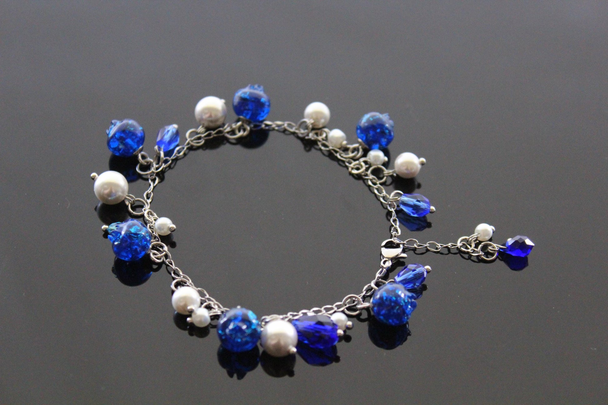 Silver Blueberry jewelry set with glass pearls