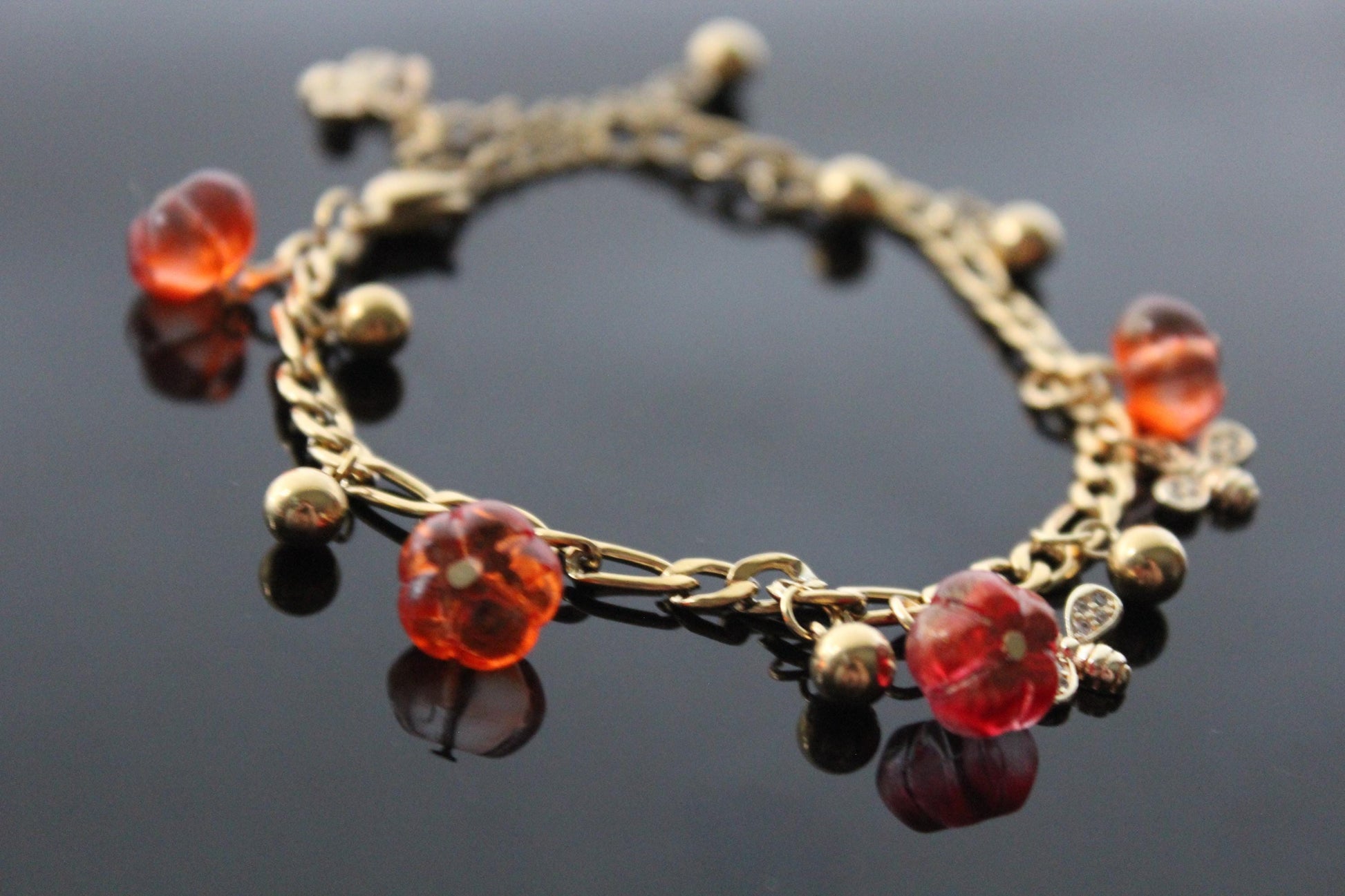 Pumpkin jewelry set with little bees