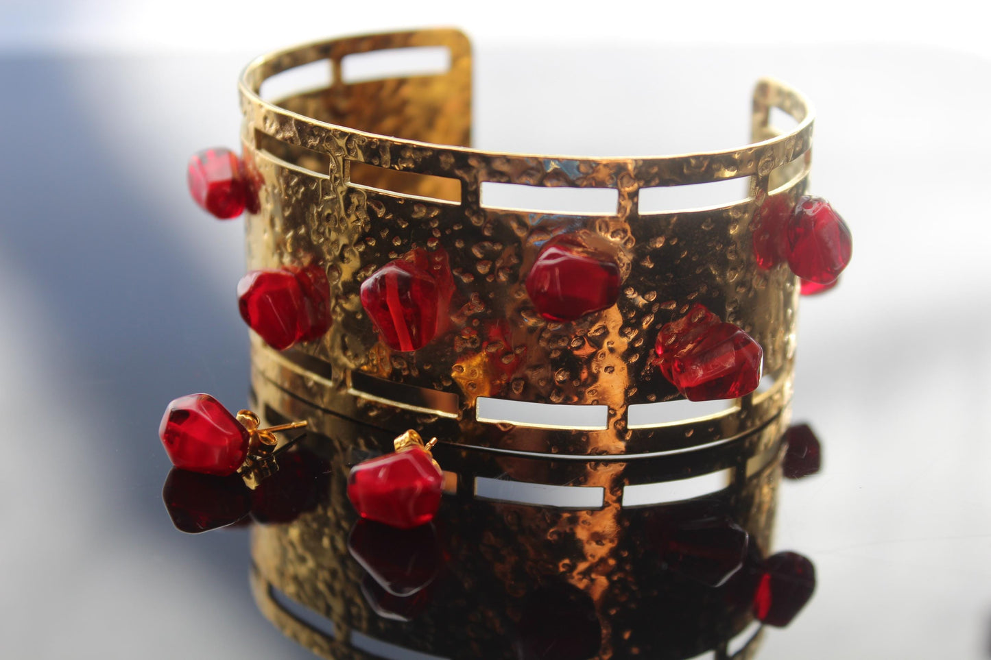 18K gold  plated stainless steel Cuff pomegranate bracelet with stud earrings